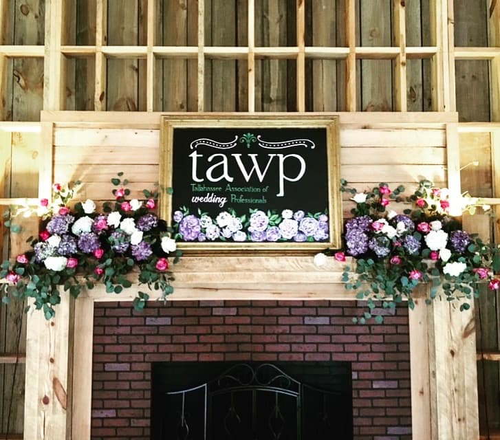 A Country Rose Florist